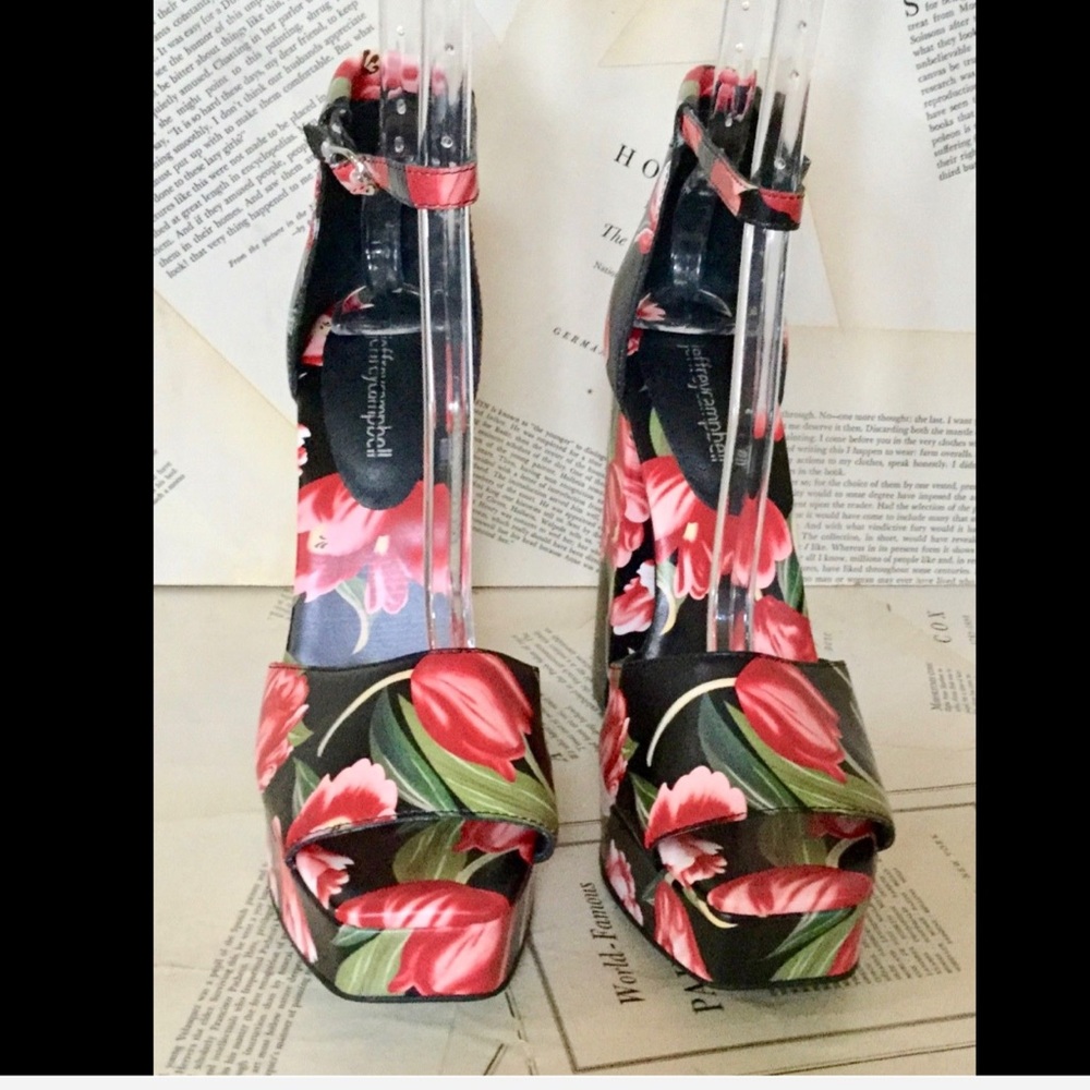 Jeffrey Campbell Leather Tulip PlatformHeel Sandal - Picture 4 of 8